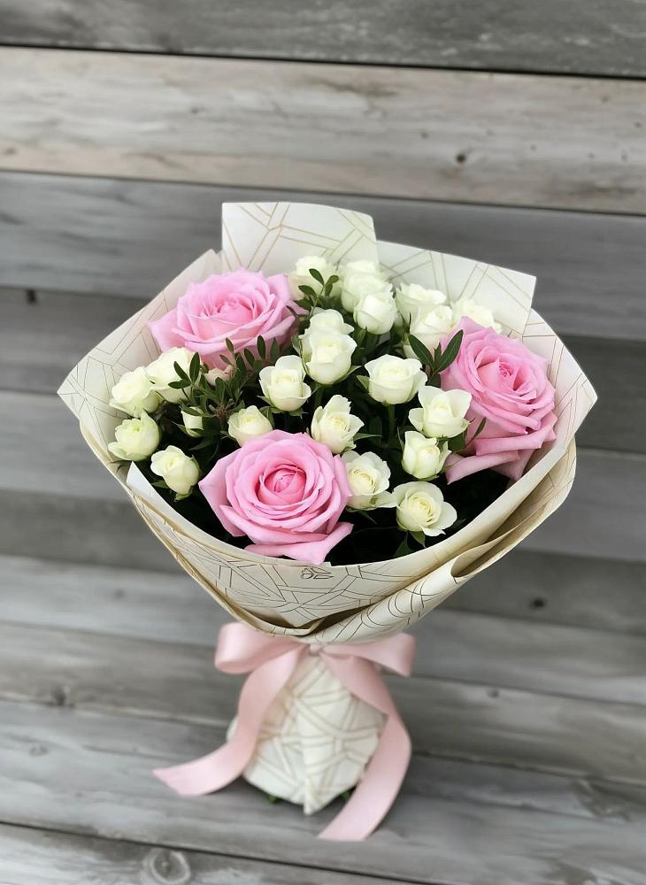 Букет цветов из: Розы в Языково