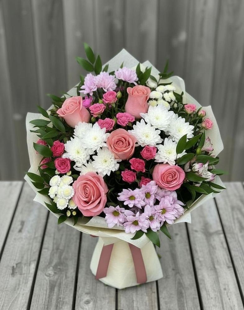 Букет цветов из: Альстромерии, Гвоздики, Розы и Хризантемы в Языково