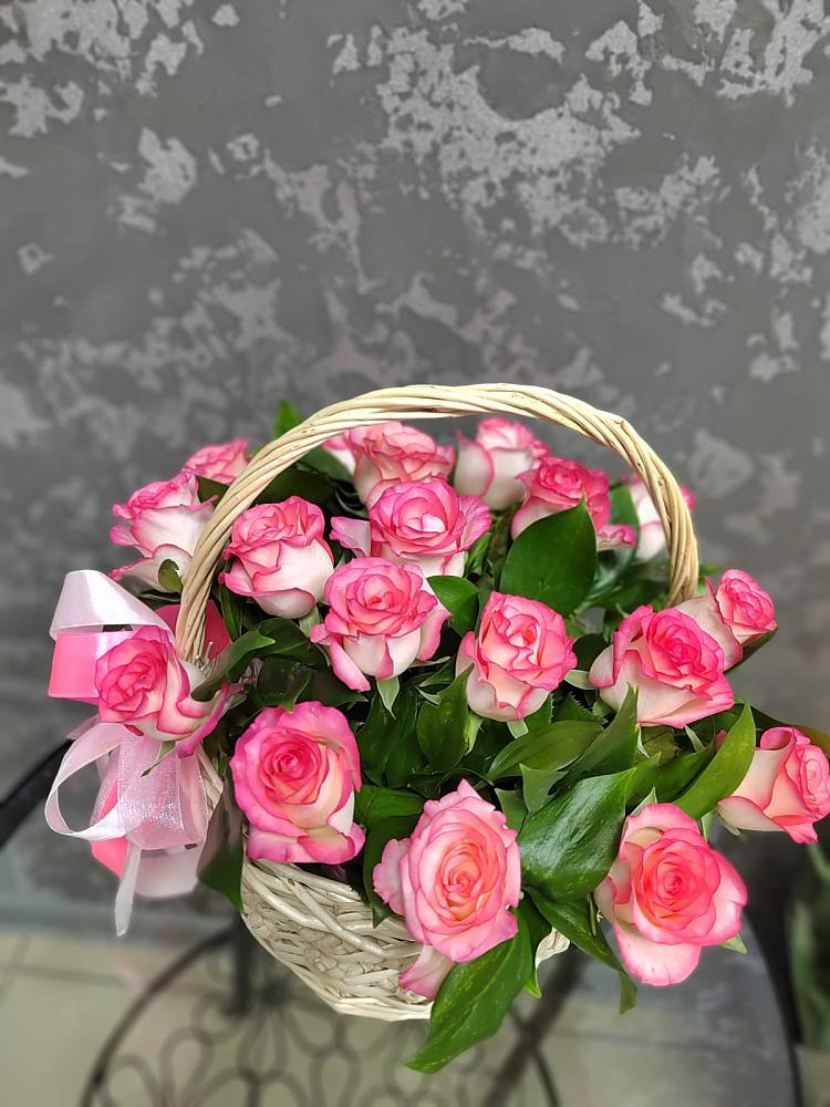 Цветочная композиция из Розы в корзине в Языково