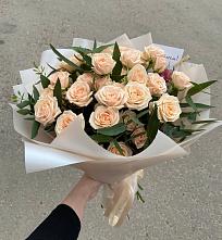 Букет Кремовые розы Латте в Языково