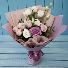 Букет цветов из:  Розы и Лизиантусы в Языково