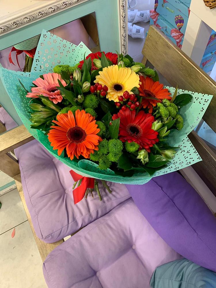 Букет цветов из: Герберы, Хризантемы и Альстромерии в Языково