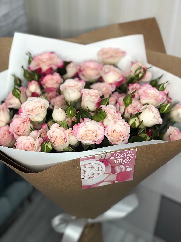 Букет цветов из: Розы в Языково