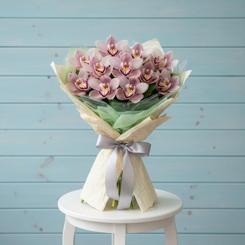 Букет цветов из: Орхидеи и Розы в Языково