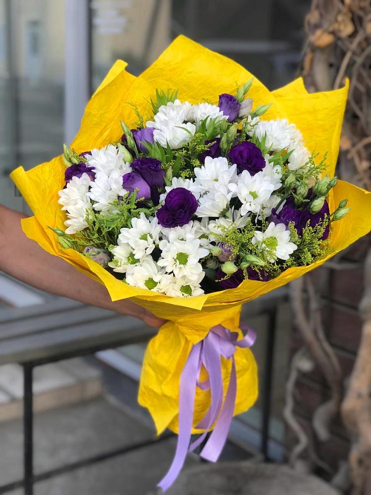 Букет цветов из: Ирисы, Хризантемы и Ромашки в Языково