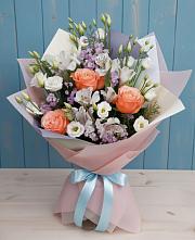 Букет цветов из:  Лизиантусы, Розы, Альстромерии и Гипсофила #REPLACE_PRED# Языково