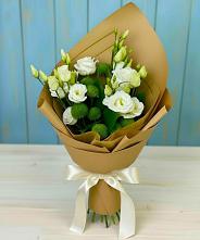 Букет цветов из:  Хризантемы и Лизиантусы в Языково