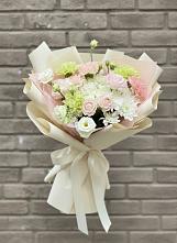 Букет цветов из:  Гвоздики, Розы, Лизиантусы и Хризантемы в Языково