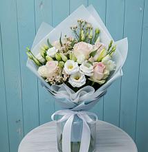 Букет цветов из:  Розы и Лизиантусы в Языково