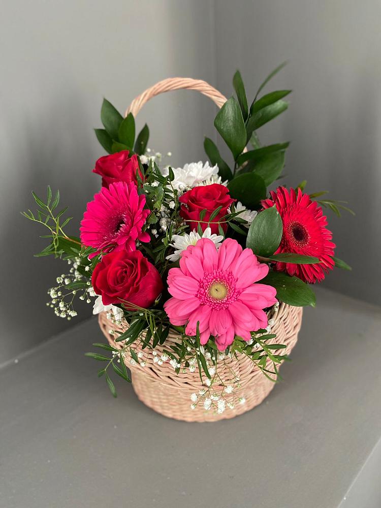 Цветочная композиция из Розы, Хризантемы и Герберы в корзине в Языково