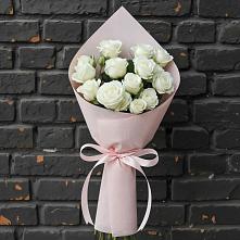 Букет цветов из:  Розы #REPLACE_PRED# Языково