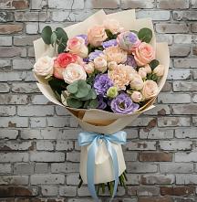 Букет цветов из:  Розы, Лизиантусы и Гвоздики в Языково