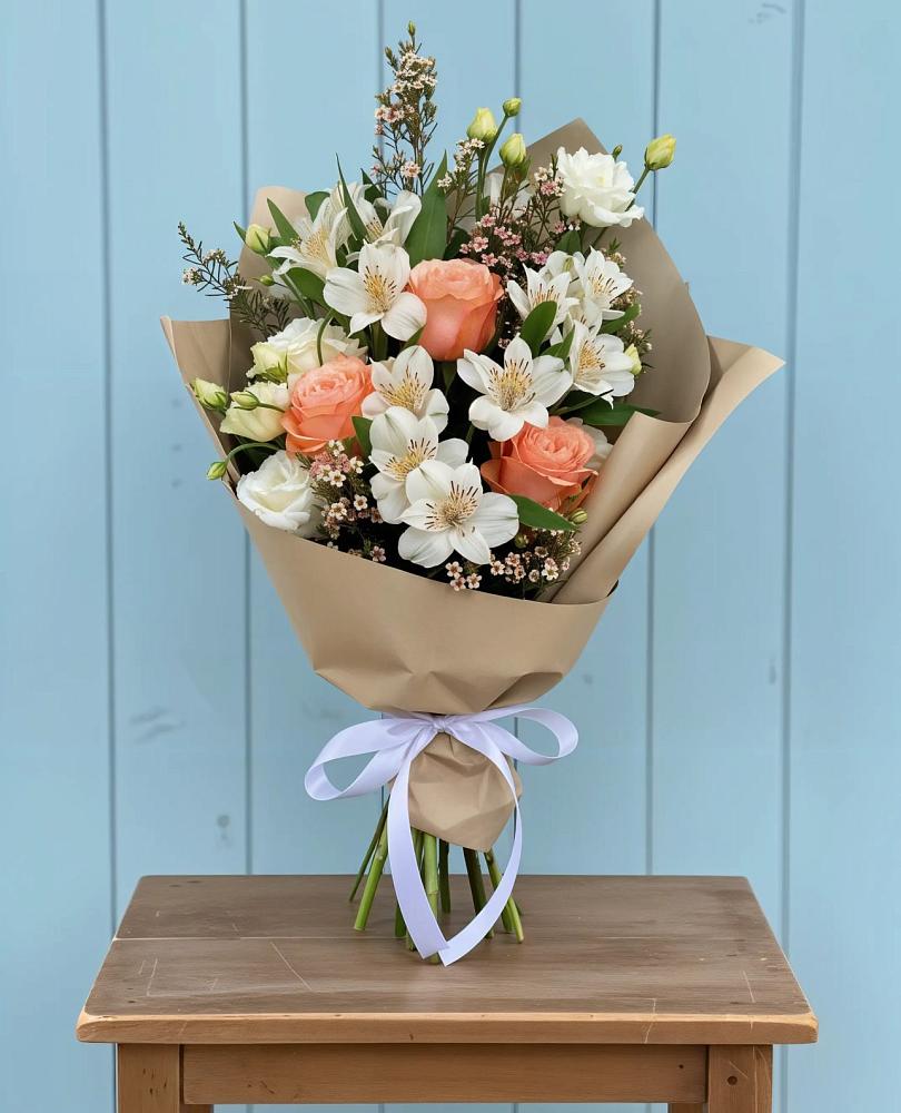 Букет цветов из: Альстромерии, Лизиантусы, Розы и Хризантемы в Языково