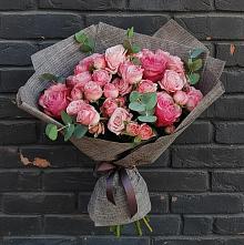 Букет цветов из:  Розы #REPLACE_PRED# Языково