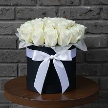 Цветочная композиция из Розы в шляпной коробке в Языково